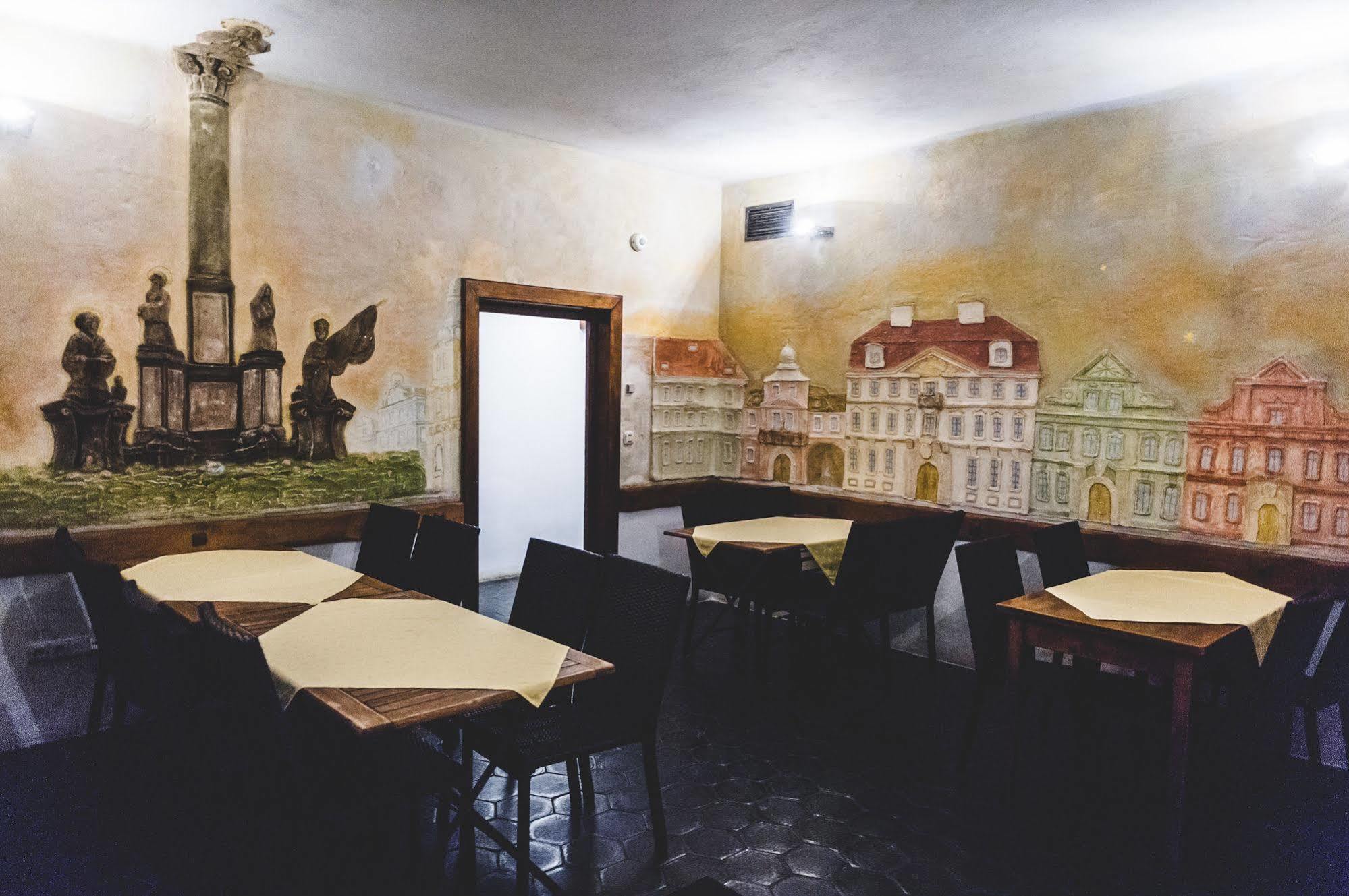 Hotel u České koruny Hradec Králové Extérieur photo