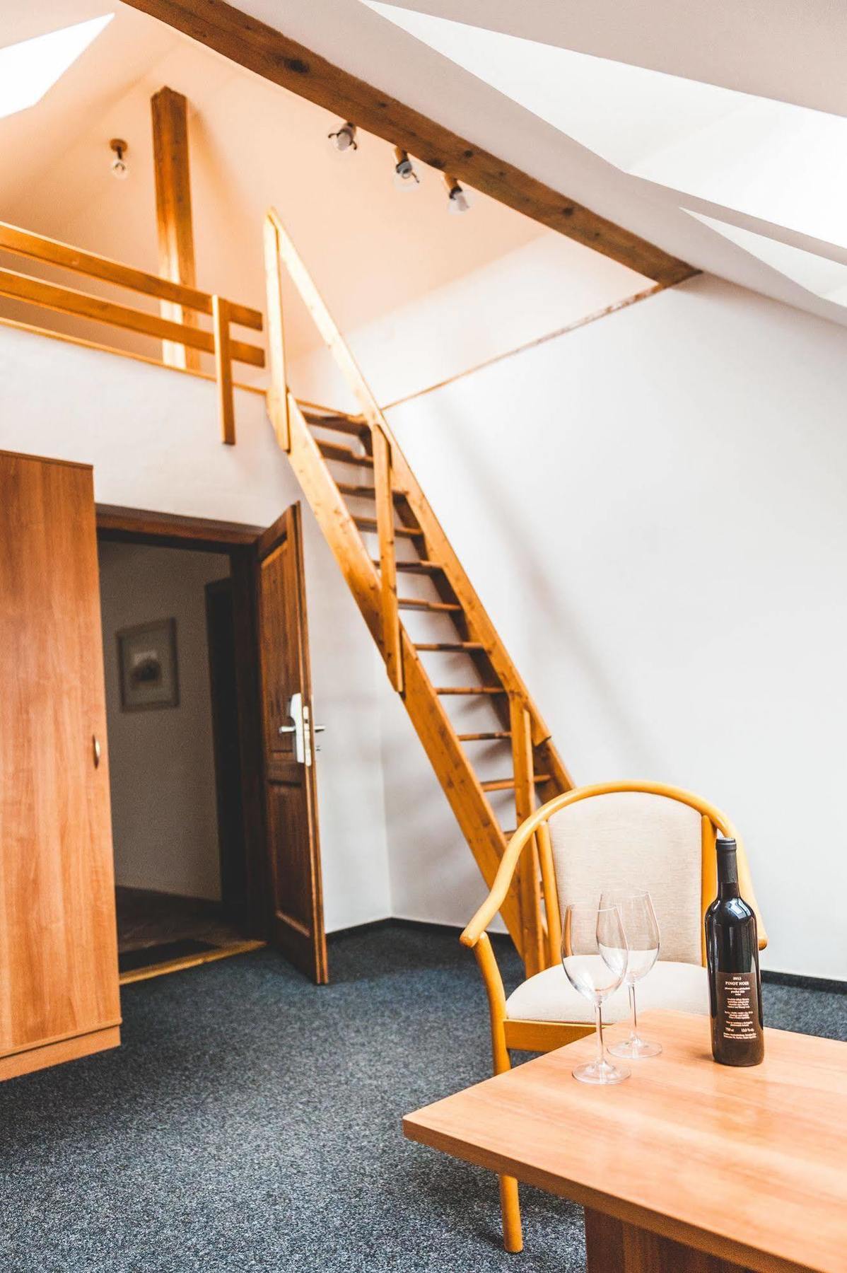 Hotel u České koruny Hradec Králové Extérieur photo