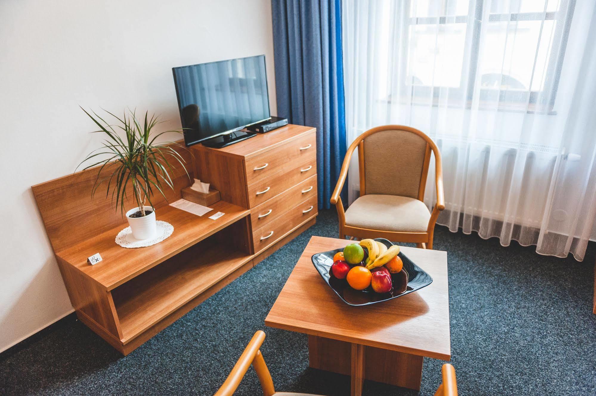Hotel u České koruny Hradec Králové Extérieur photo